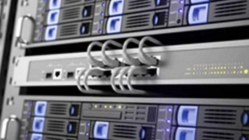 导轨式光纤交换机选型：关键指标与实际应用考量**